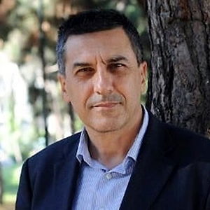  Dimitris Kouretas